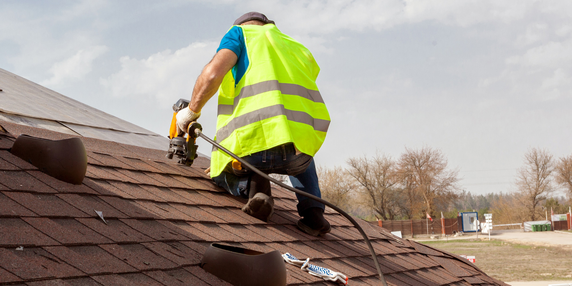 Get the best quality roofing materials and labour services in Riverbend