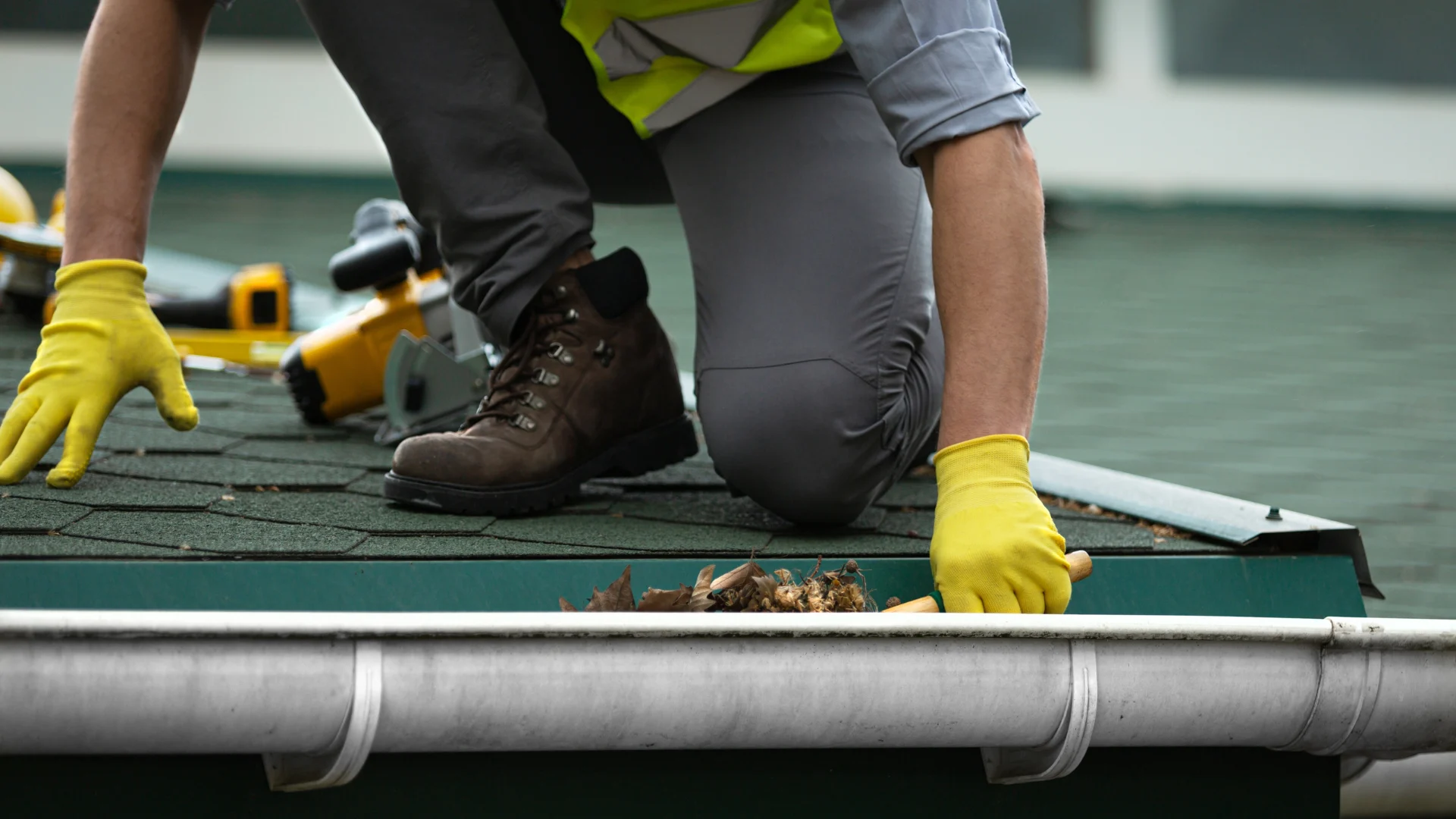 Gutter Repair Services (2)